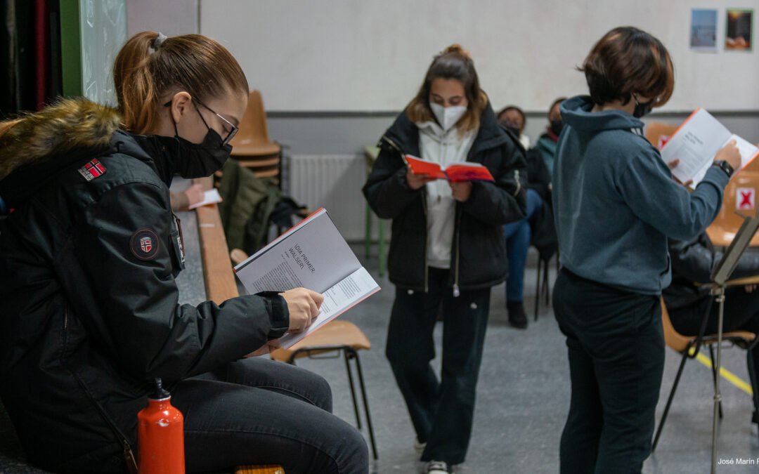 Lectura de teatro en voz alta